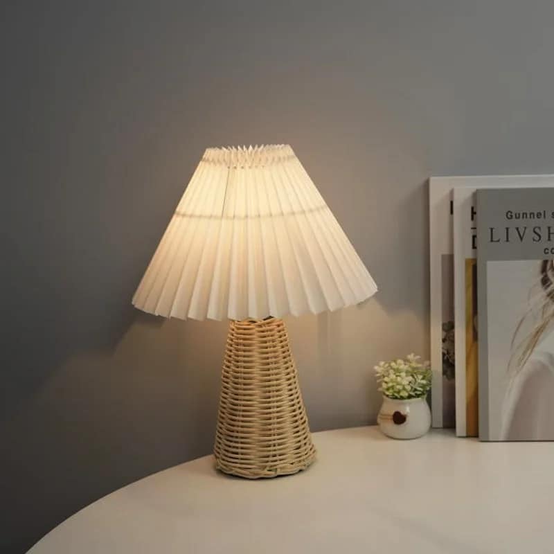Lampe de chevet rotin chic et élégante