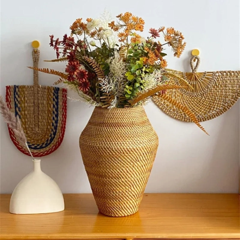 Vase rotin naturel au style moderne