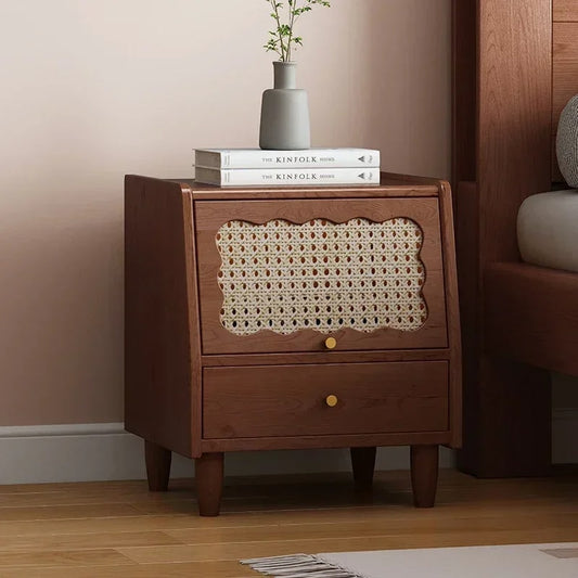 Chiffonnier cannage au style rétro et vintage en bois