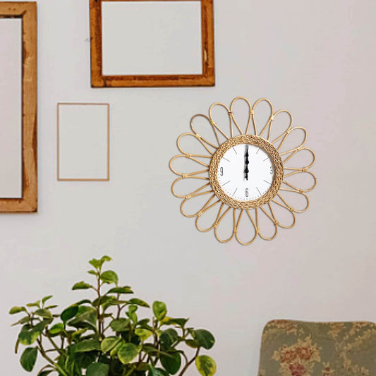 Horloge rotin tissée à la main au style vintage