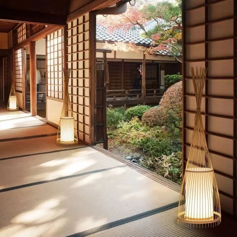 Lampadaire rotin et bambou de style asiatique