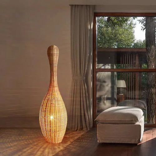 Lampadaire rotin créatif en forme de quille