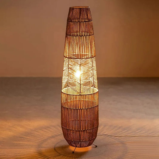 Lampadaire rotin imposant de style vintage