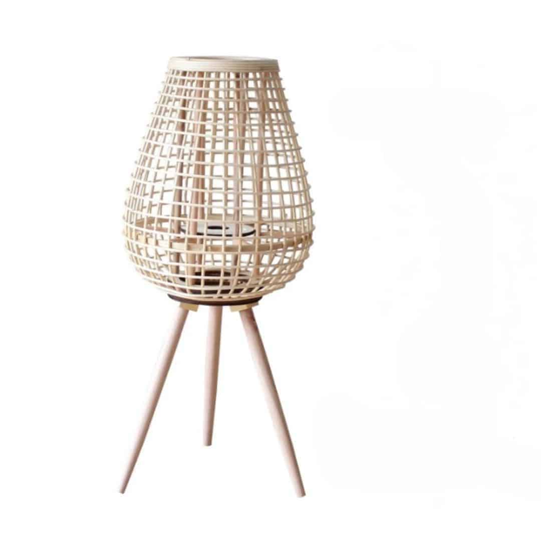 Lampadaire rotin et vintage sur trépied