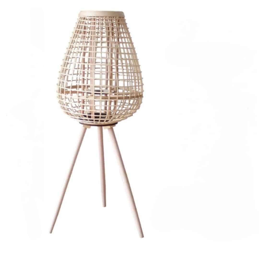 Lampadaire rotin et vintage sur trépied