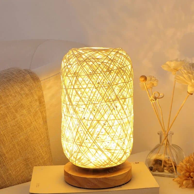 Lampe de chevet rotin décorative au design naturel