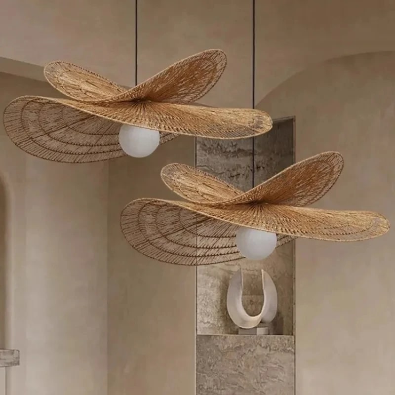 Plafonnier rotin décoratif en forme de chapeau