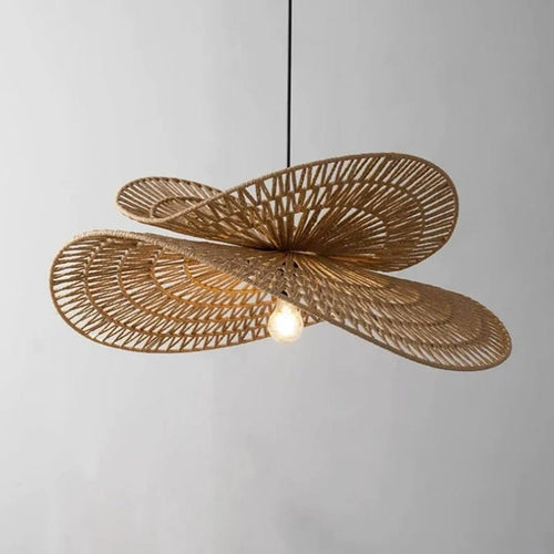 Plafonnier rotin décoratif en forme de chapeau
