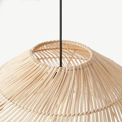 Suspension rotin blanc au design vintage