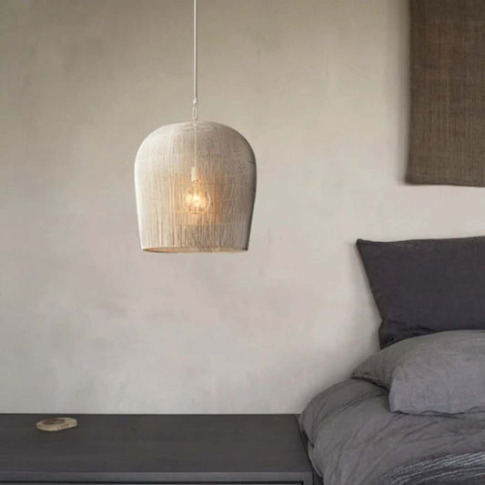Suspension rotin blanc en forme de cloche