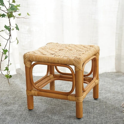 Tabouret rotin carré pratique style rétro