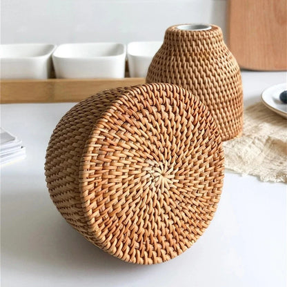 Vase rotin design avec pot en céramique