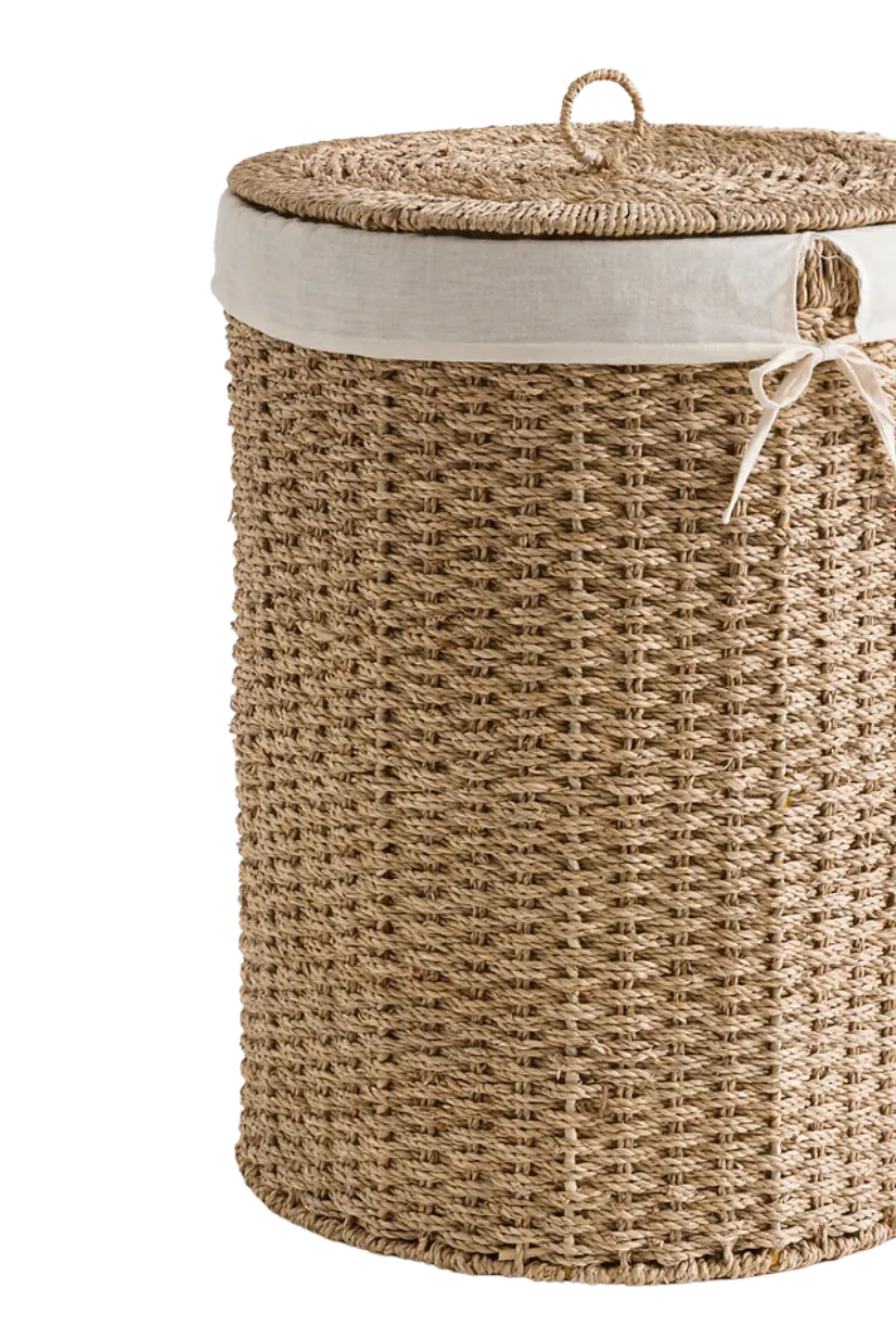 panier linge en rotin avec intérieur protégé