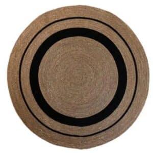 Tapis rotin rond de style japonais sur fond blanc